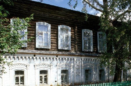 Дом жилой Плотникова (г. Верхнеуральск, ул. Иванова, 44) 