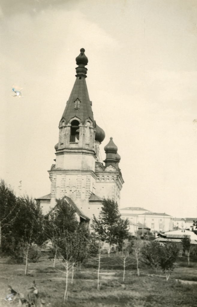 Общий вид снаружи здания Саткинского краеведческого музея 1967.jpg