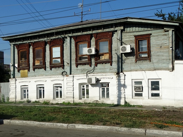 Дом жилой двухэтажный (дом ахуна Салимова), г. Челябинск, ул. Елькина, 18