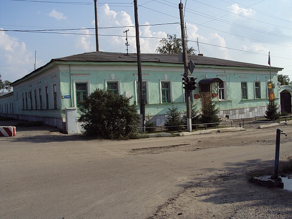 Военкомат (Здание, где в 1918 году размещался штаб полка имени Стеньки Разина), г. Троицк, ул. Красноармейская, 9