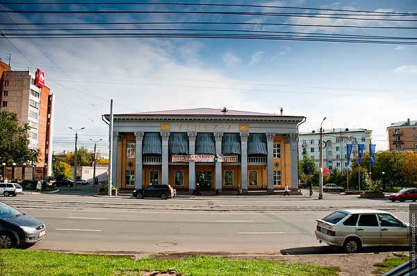 Историческое место - площадь восставших (радиус здания бывшего кинотеатра «30 лет ВЛКСМ», расположенного по адресу: ул. Цвиллинга, 81, г. Челябинск)