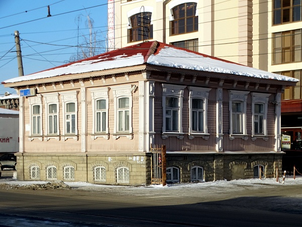 Дом жилой (дом металлоторговца Беляевского), г. Челябинск, ул. Труда, 64