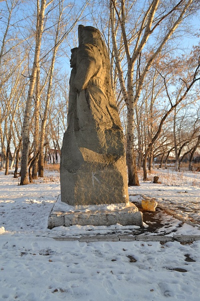 Памятник коммунистам - основателям Советской власти в городе Верхнеуральске