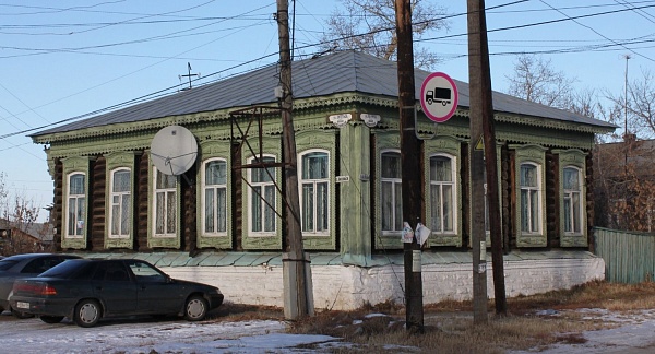 Дом купца Устьянцева (г. Верхнеуральск, ул. Энгельса, 54)