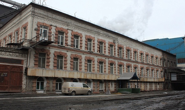 Бывшее здание огнеупорного цеха (г. Аша, территория ОАО «Ашинский металлургический завод») 