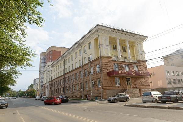 Здание Советского районного суда (ранее находилась совпартшкола), г. Челябинск, ул. Елькина, 76